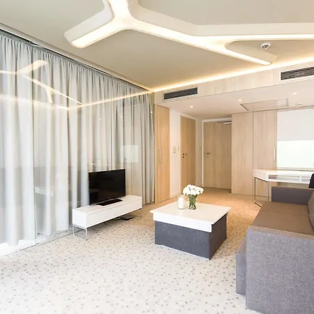 Ultra Marine By Zdrojowa 度假村 科沃布热格