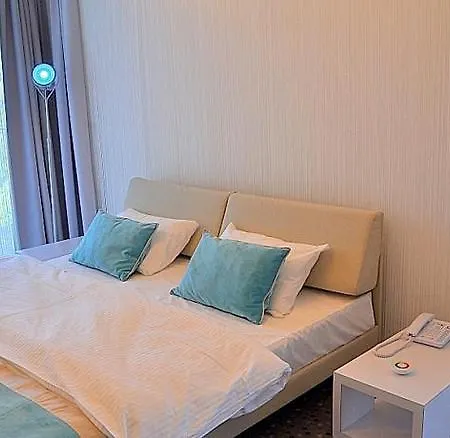 Ultra Marine By Zdrojowa