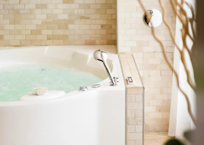 Resort Ultra Marine By Zdrojowa 5*