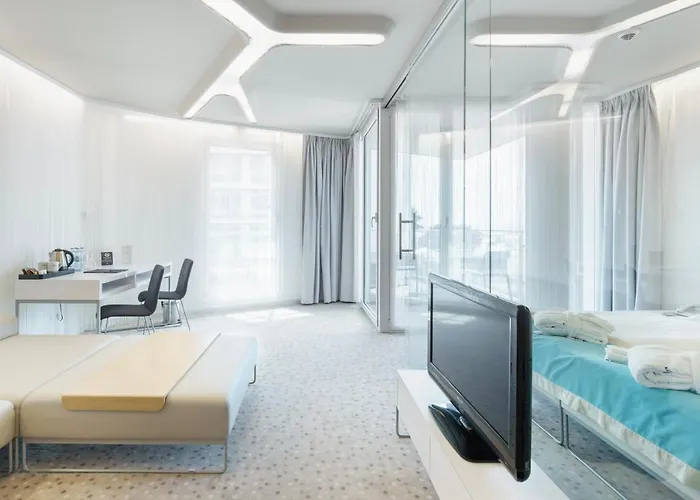 Resort Ultra Marine By Zdrojowa 5*